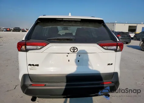 2024 Toyota Rav4 Xle from USA, damaged, VIN 2T3W1RFV4RW362386
